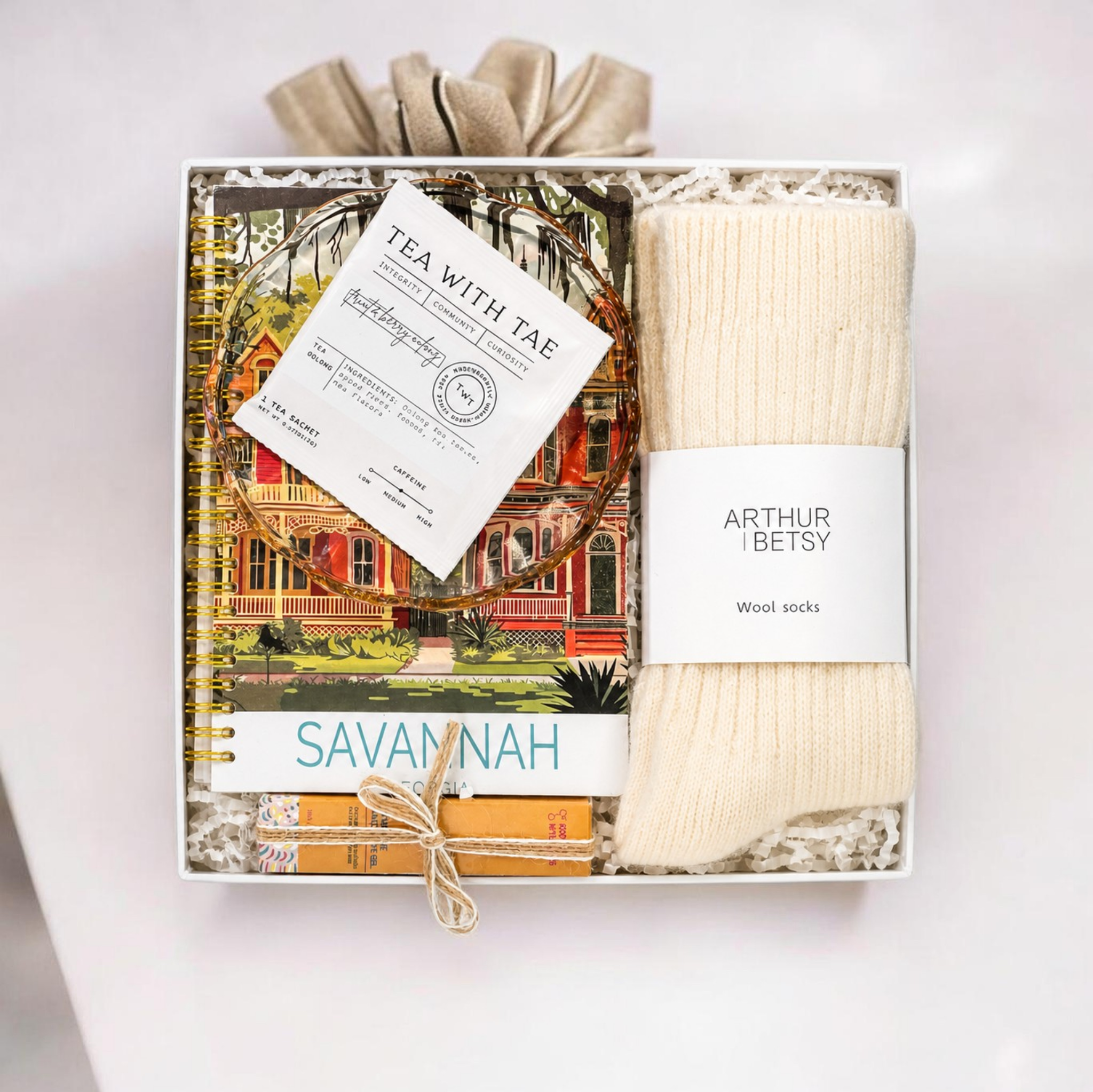 THE KENTUCKY SADDLER GIFT BOX - Original Gift Hamper with Socks, Notebook, Jewellery Dish, Tea & Skincare
